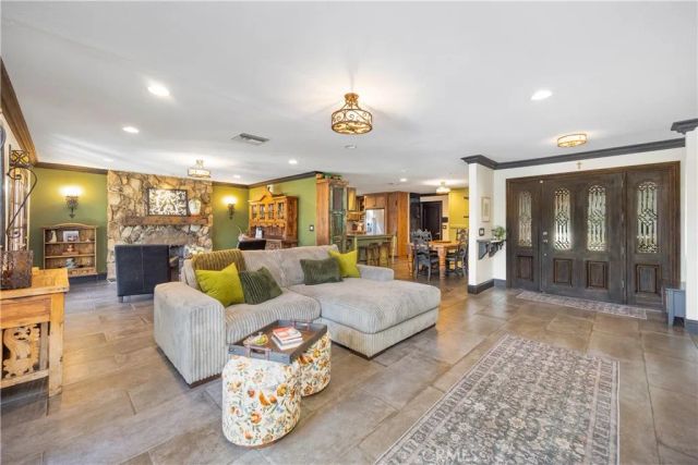 278 Wiley Court, Claremont, CA 91711