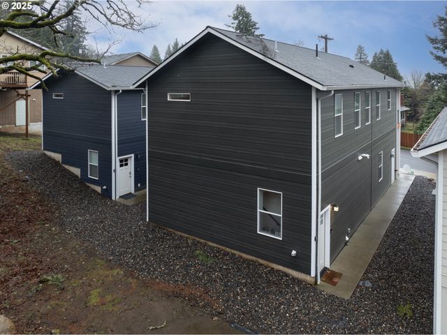 541 Nw Vancouver Ave, Stevenson, WA 98648
