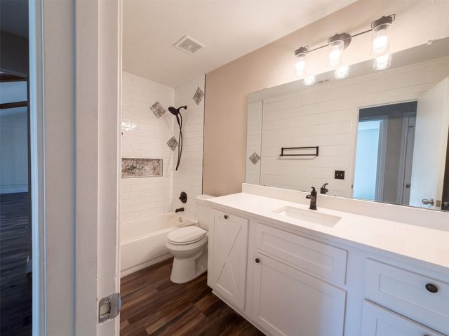 711 Rush Creek Drive, Allen, TX 75002