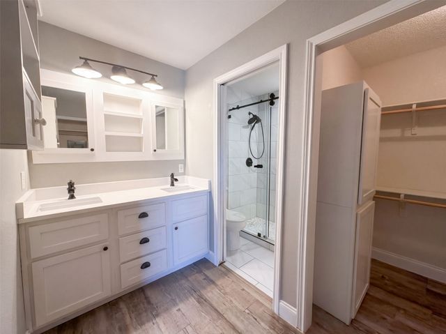 711 Rush Creek Drive, Allen, TX 75002