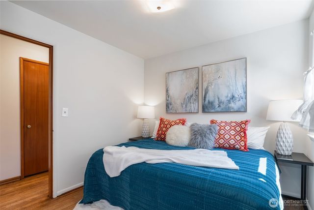 7551 33rd Avenue NW, Seattle, WA 98117