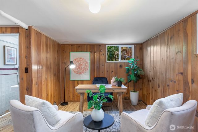 7551 33rd Avenue NW, Seattle, WA 98117
