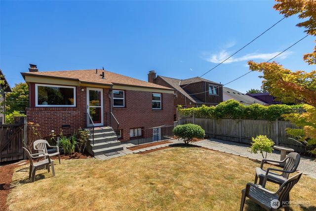 7551 33rd Avenue NW, Seattle, WA 98117