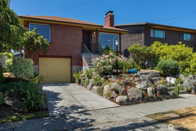 7551 33rd Avenue NW, Seattle, WA 98117