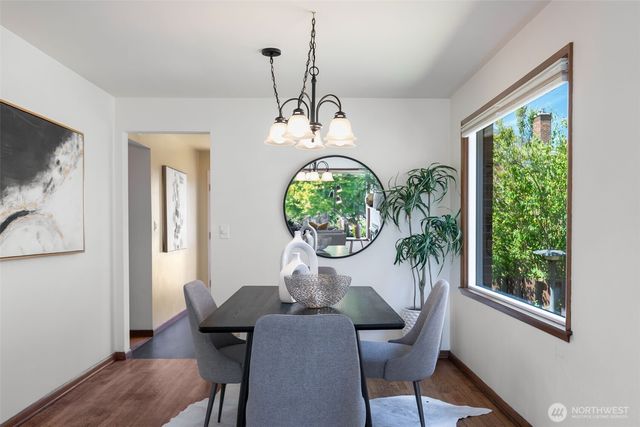 7551 33rd Avenue NW, Seattle, WA 98117