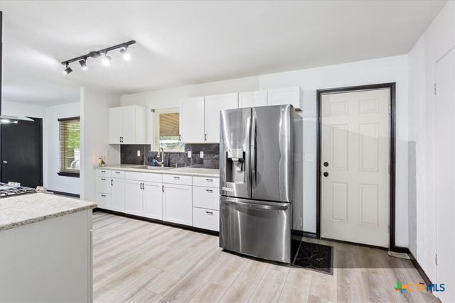 627 County Road 3376, Kempner, TX 76539