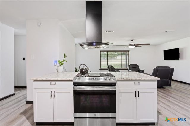 627 County Road 3376, Kempner, TX 76539