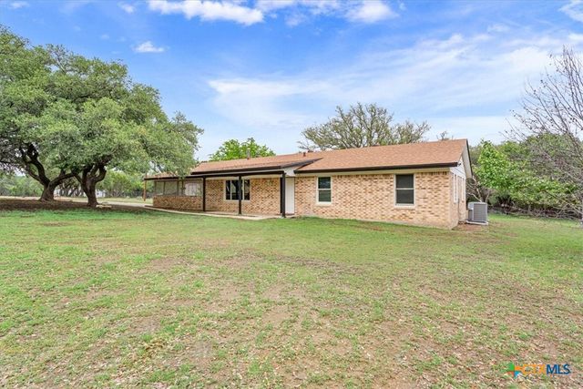 627 County Road 3376, Kempner, TX 76539