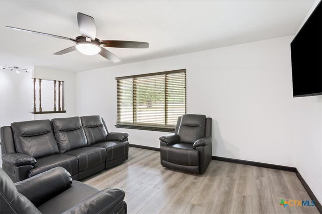627 County Road 3376, Kempner, TX 76539