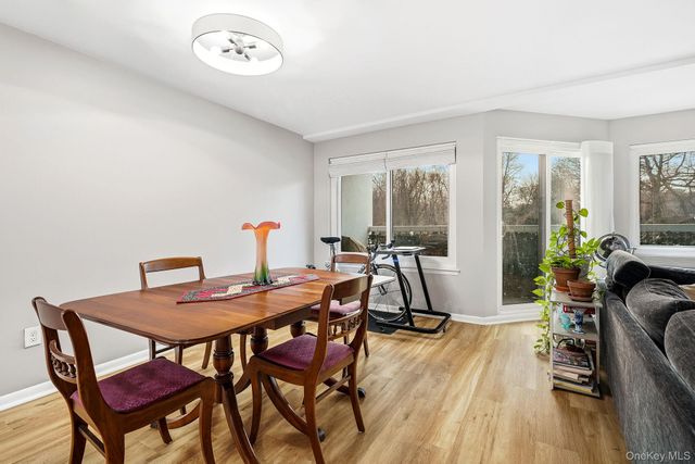 100 High Point Drive 306, Hartsdale, NY 10530