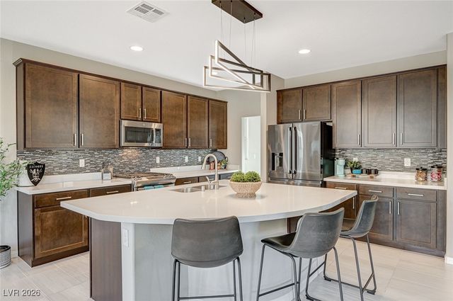 12898 Slipknot Street, Las Vegas, NV 89141