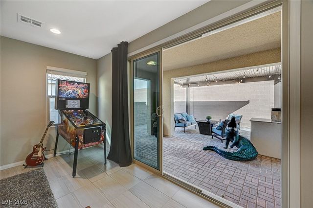 12898 Slipknot Street, Las Vegas, NV 89141