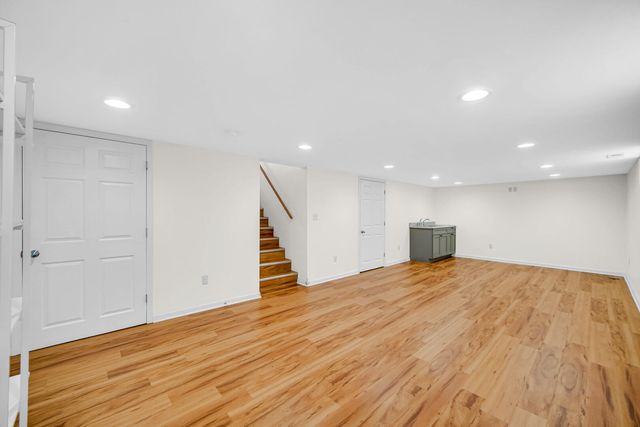 7905 Madison Avenue, Munster, IN 46321
