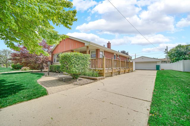 7905 Madison Avenue, Munster, IN 46321