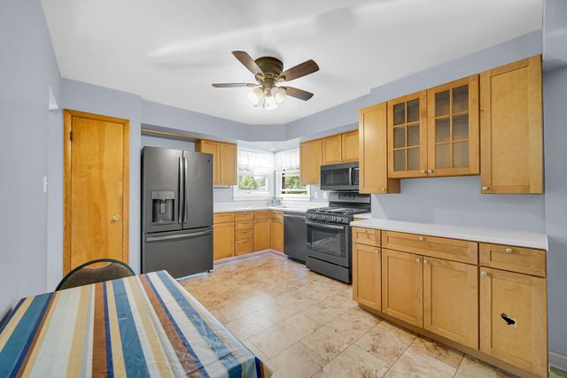 7905 Madison Avenue, Munster, IN 46321