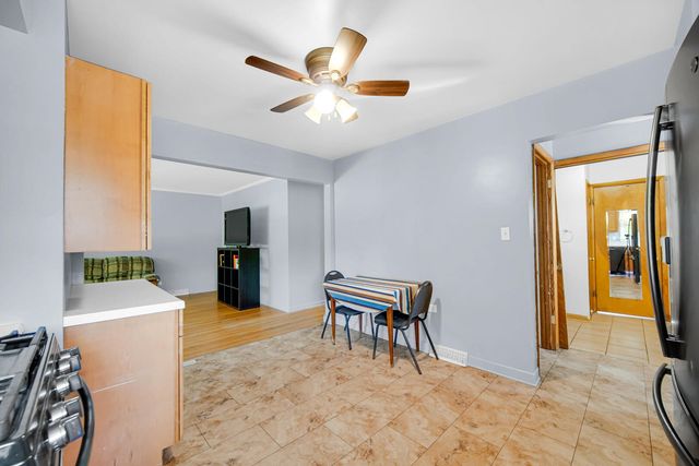 7905 Madison Avenue, Munster, IN 46321