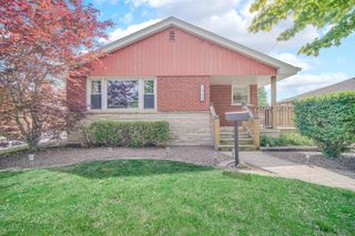 7905 Madison Avenue, Munster, IN 46321