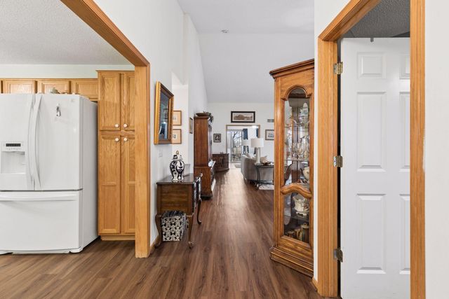 7897 Barrymore Lane, Woodbury, MN 55125