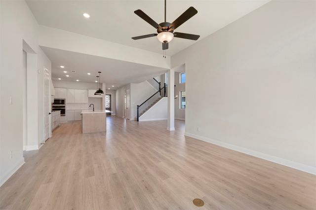 3575 Redbud Fower Trail, Grand Prairie, TX 76084