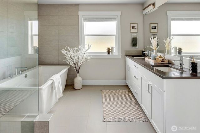 4040 324th Lane SE, Fall City, WA 98024