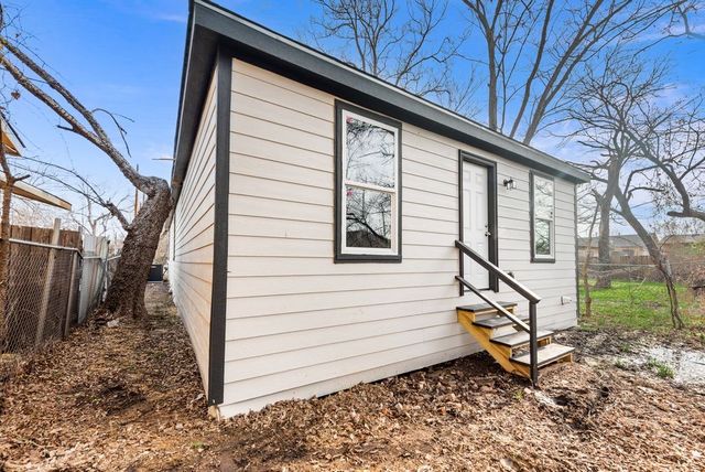 1553 Harris Court, Dallas, TX 75223