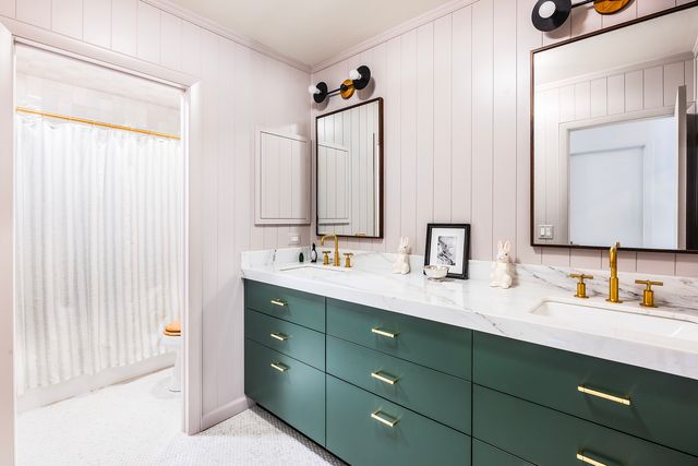 1225 W Deerpath Road, Lake Forest, IL 60045