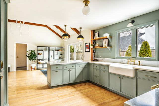 1225 W Deerpath Road, Lake Forest, IL 60045