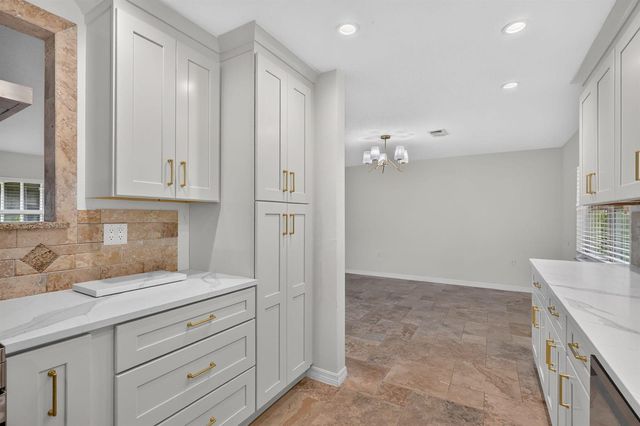 1125 41ST Avenue, Vero Beach, FL 32960