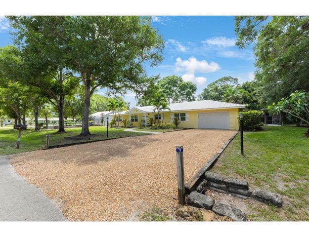 1125 41ST Avenue, Vero Beach, FL 32960