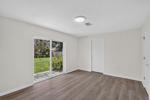 1125 41ST Avenue, Vero Beach, FL 32960