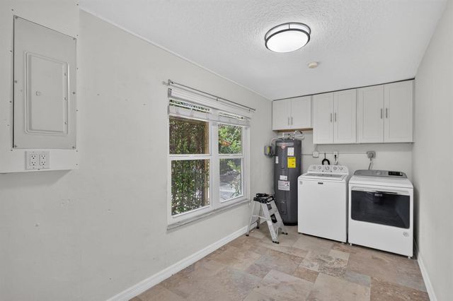 1125 41ST Avenue, Vero Beach, FL 32960