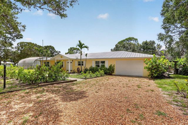 1125 41ST Avenue, Vero Beach, FL 32960