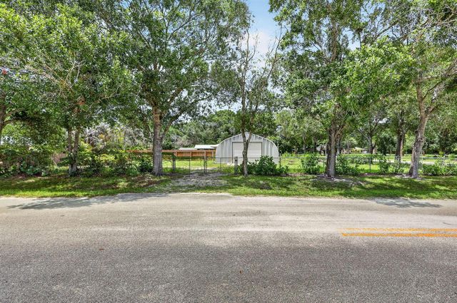 1125 41ST Avenue, Vero Beach, FL 32960