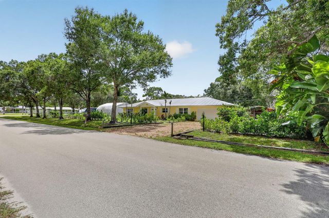1125 41ST Avenue, Vero Beach, FL 32960