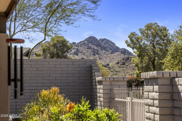 2901 E LAS ROCAS Drive, Phoenix, AZ 85028