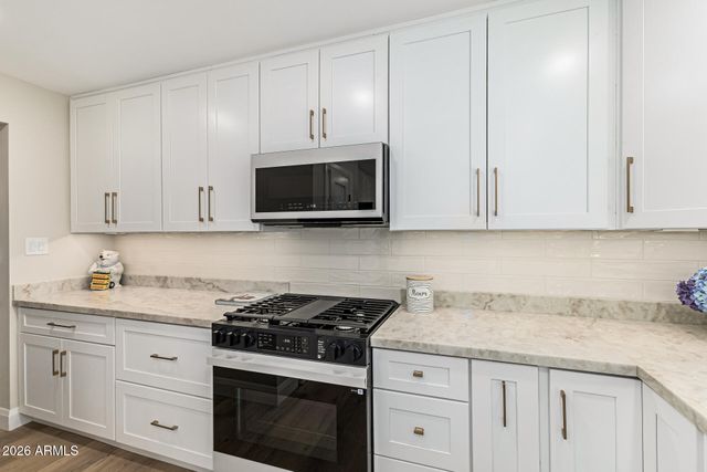 2901 E LAS ROCAS Drive, Phoenix, AZ 85028