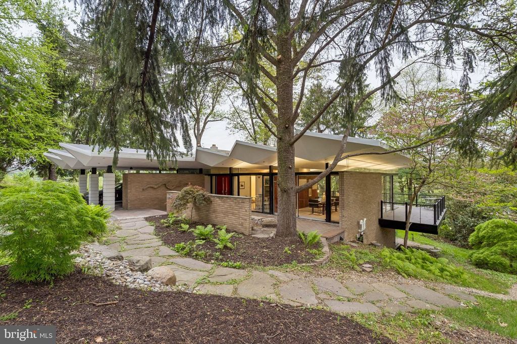 1640 MONK RD, Gladwyne, PA 19035