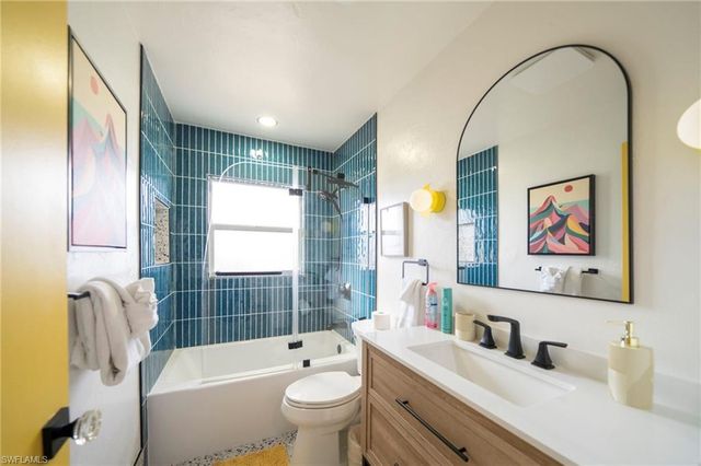 1433 28th TER, Cape Coral, FL 33904