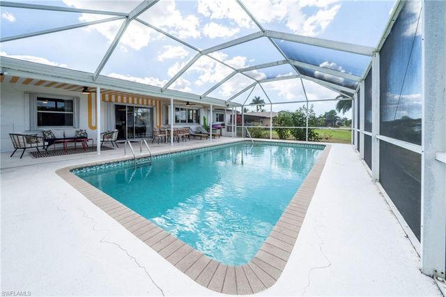 1433 28th TER, Cape Coral, FL 33904