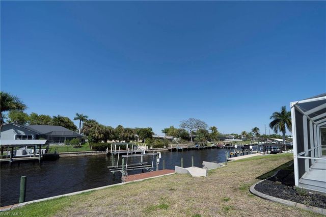 1433 28th TER, Cape Coral, FL 33904