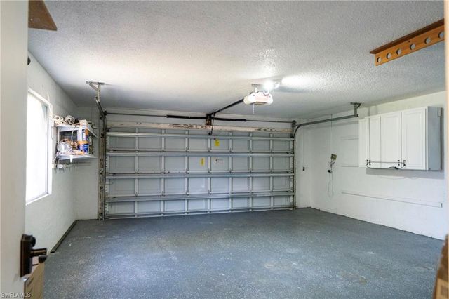 1433 28th TER, Cape Coral, FL 33904