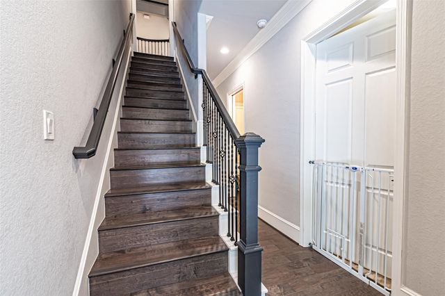 8970 Navigation Circle, Montgomery, TX 77316