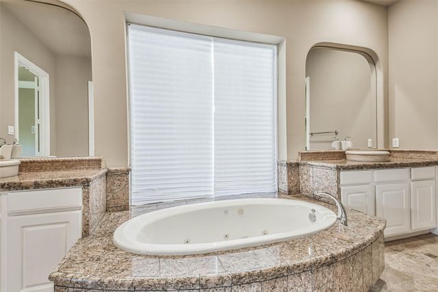 11511 Gallant Ridge, Houston, TX 77082