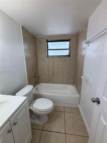 8287 NE Miami Ct 201, Miami, FL 33138