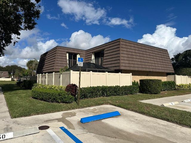 6927 69th Way, West Palm Beach, FL 33407