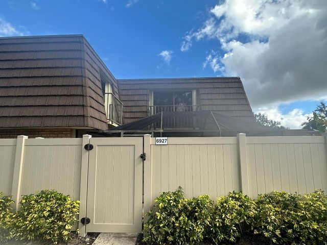 6927 69th Way, West Palm Beach, FL 33407