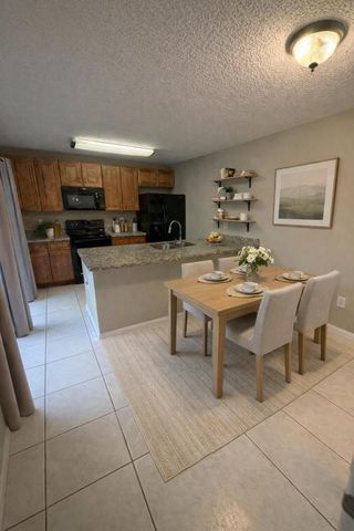 6927 69th Way, West Palm Beach, FL 33407