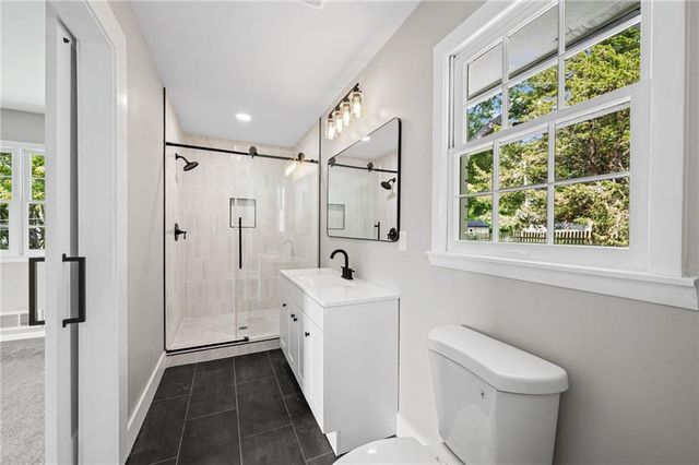 518 E 90th Terrace, Kansas City, MO 64131
