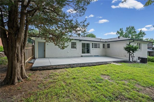 518 E 90th Terrace, Kansas City, MO 64131