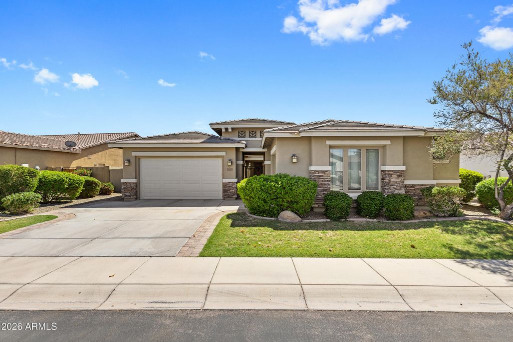 6692 S LYON Drive, Gilbert, AZ 85298 — photo 3
